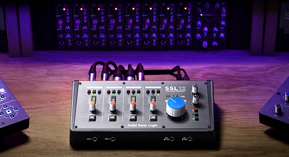 Apparatuur voor synchronisatie audio-interface